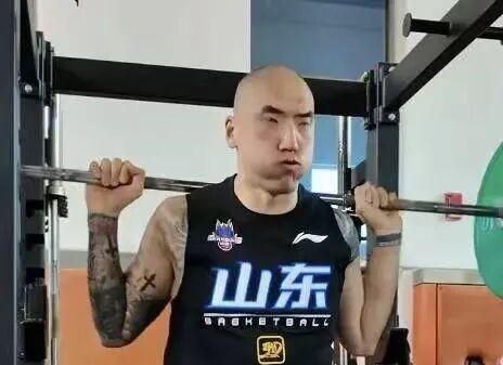 罗马诺:纽卡接近签下阿贾克斯18岁中场斯图尔,总价超2500万欧
